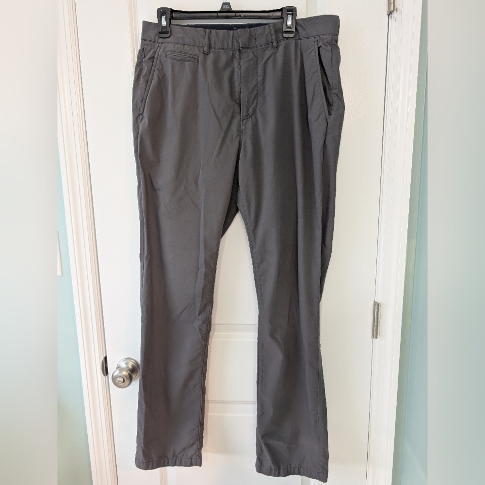 J. Crew, Men's Athletic Tapered-Fit Tech Pant, Bedford Coal,‎ 33x30